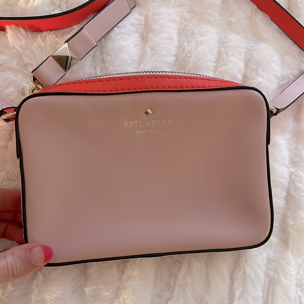 Kate Spade ♠️ small crossbody camera bag